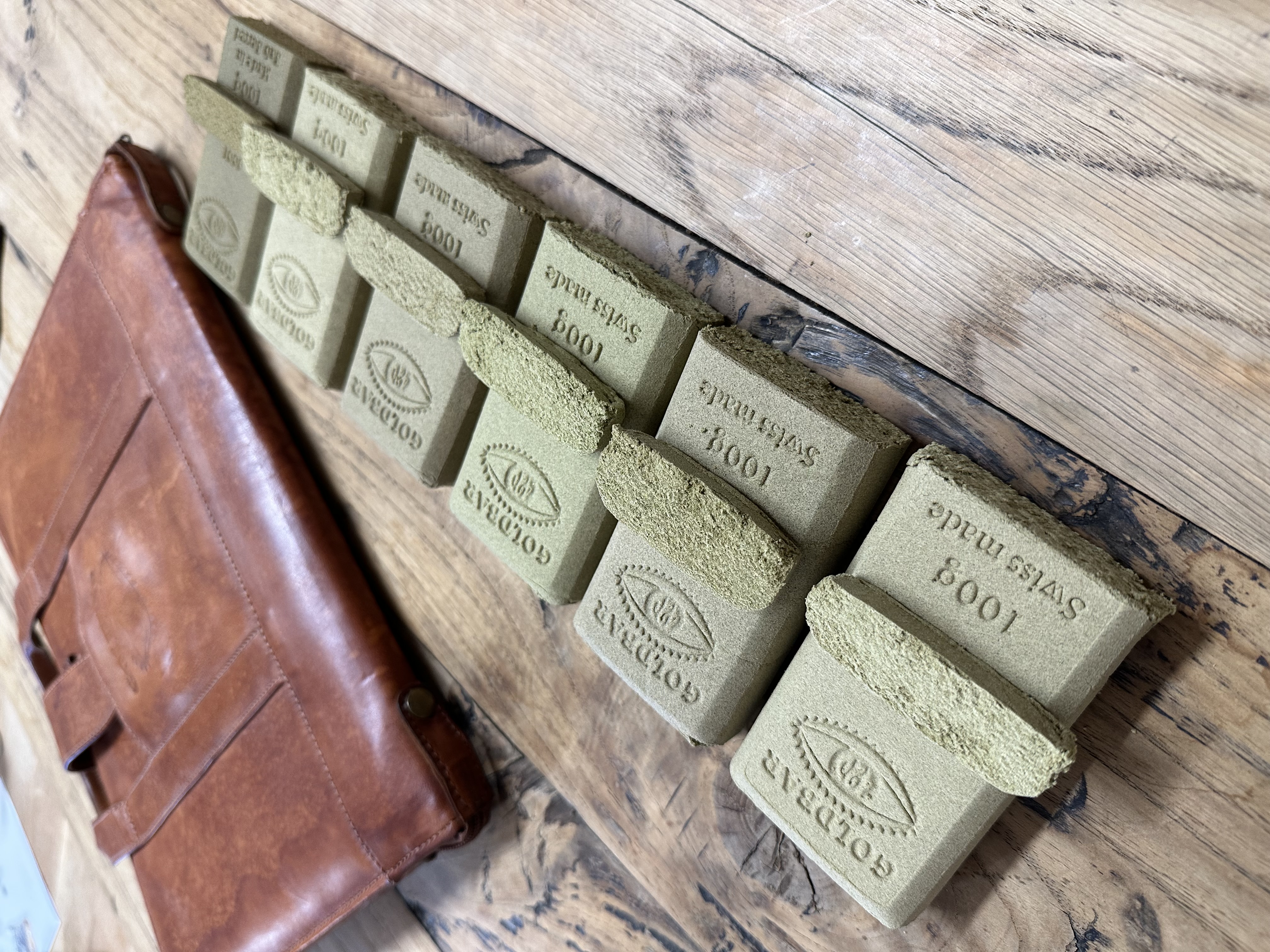 Swiss Indoor CBD Resins — 153 Micron Dry Sift on Pollinator