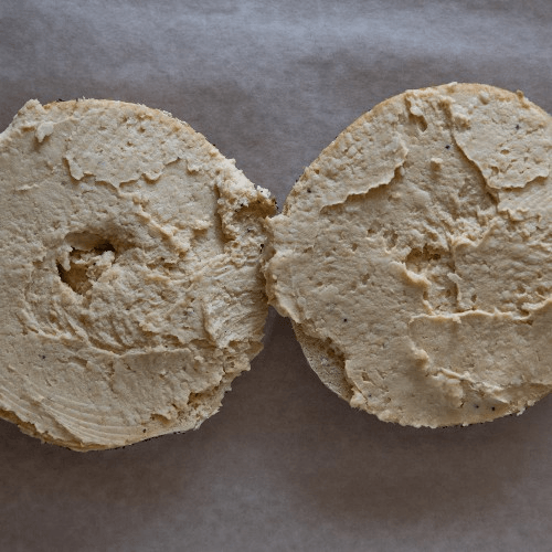 Bagel with Hummus