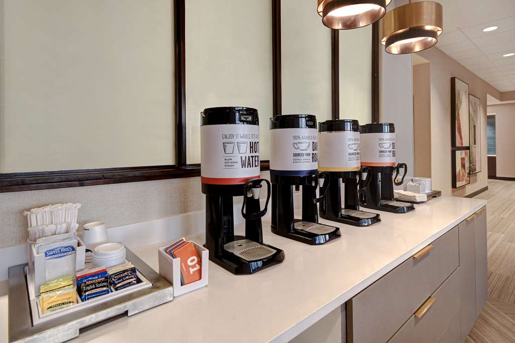 Hampton Inn Tucson Downtown Image