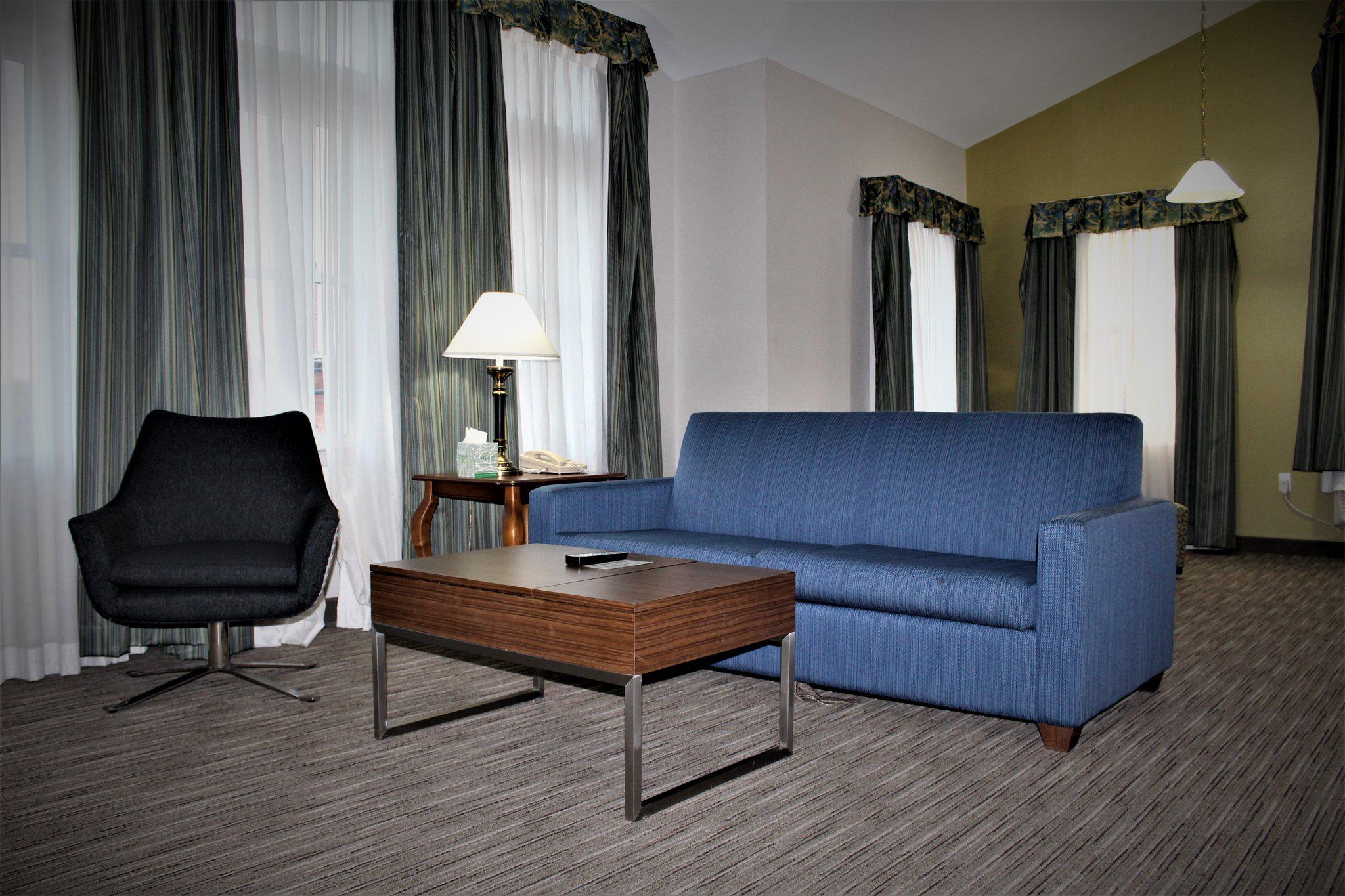 Holiday Inn Express Durham - (Unh) Photo