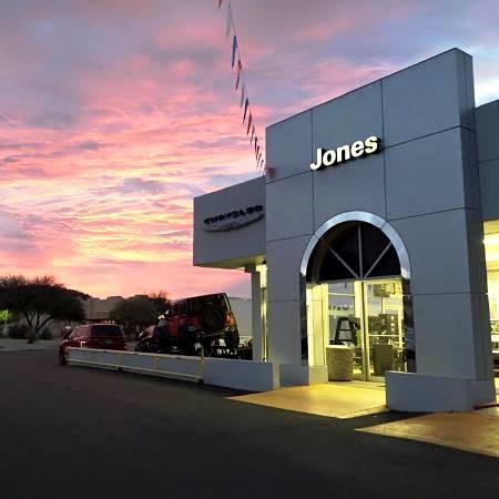 Jones Auto Centers Logo