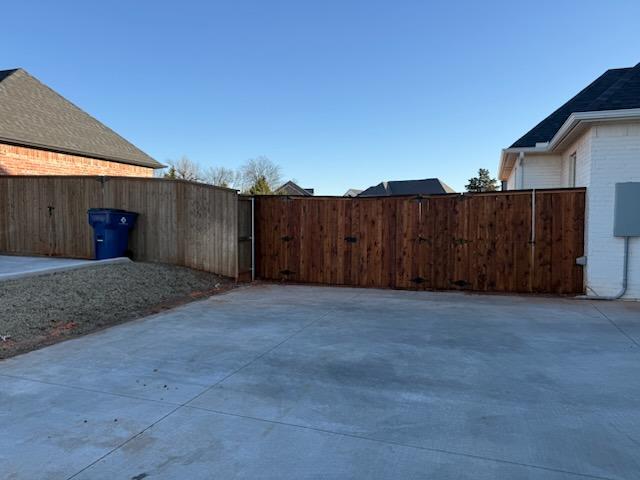 Top Rail Fence Oklahoma City Image