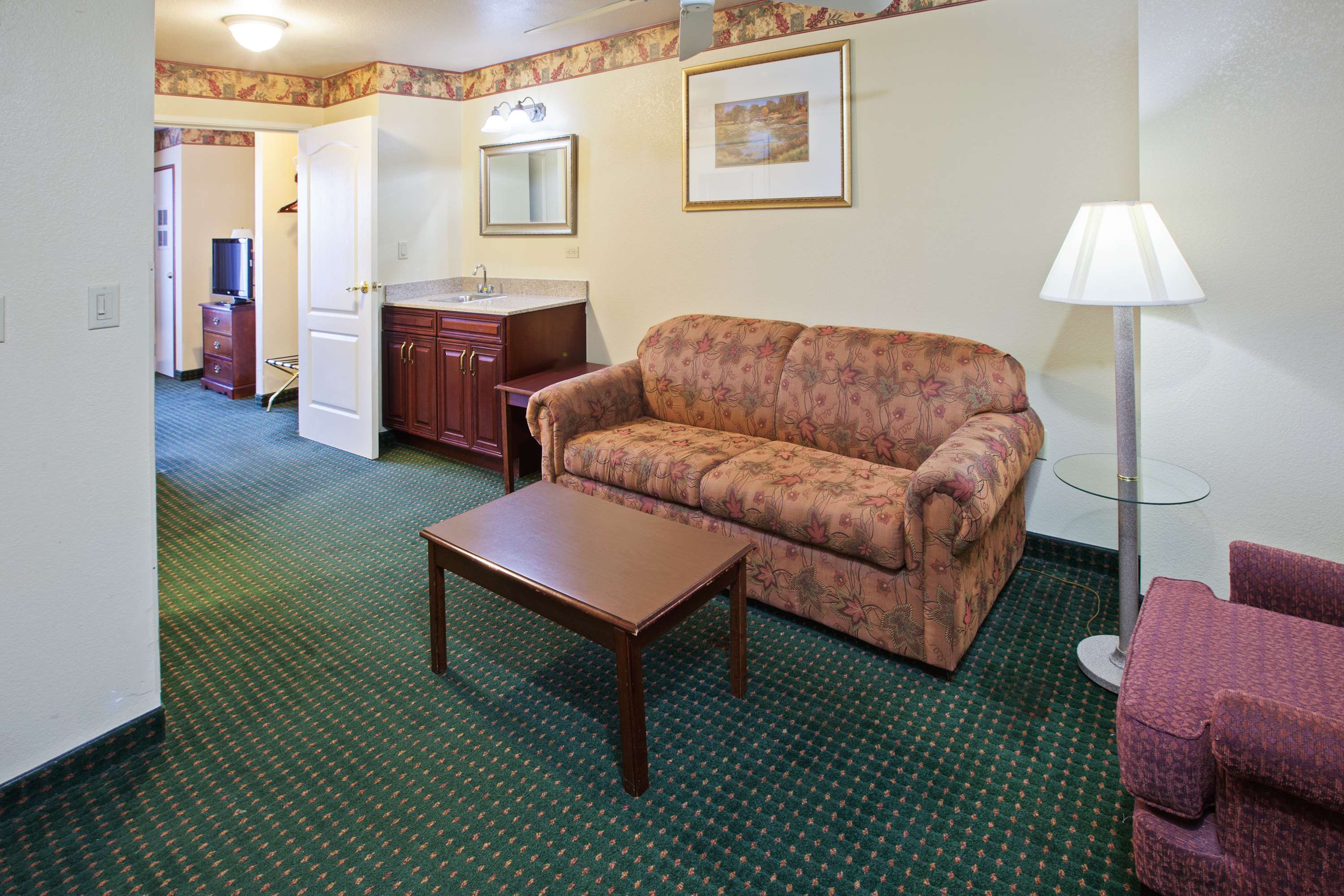 Country Inn & Suites by Radisson, Elkhart North, IN Photo