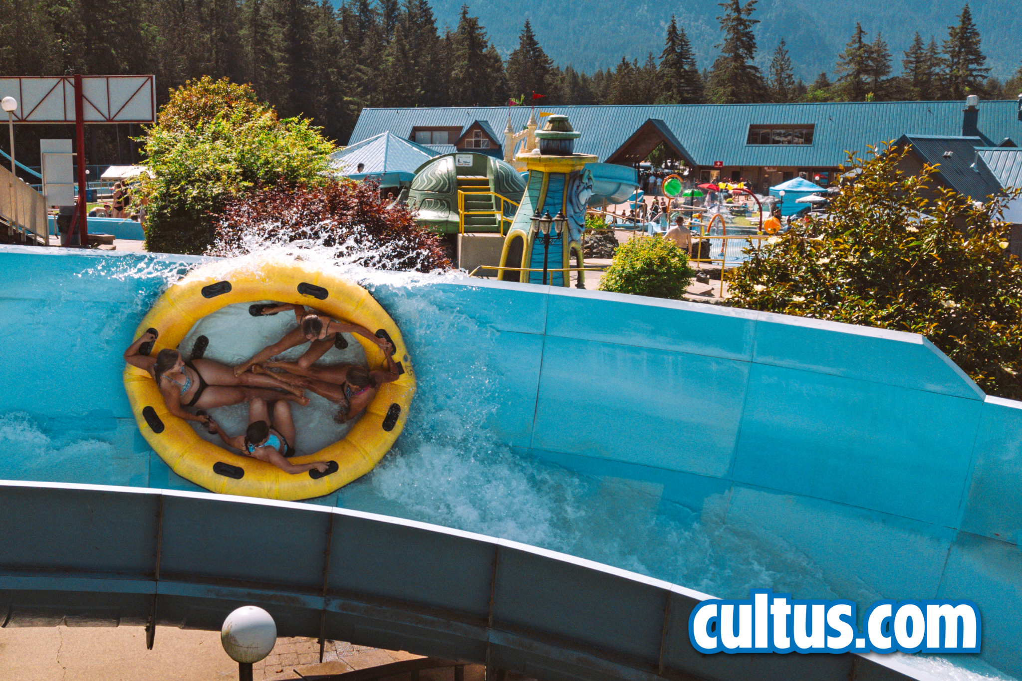 Cultus Lake Waterpark & Waterslides, Cultus Lake BC Ourbis