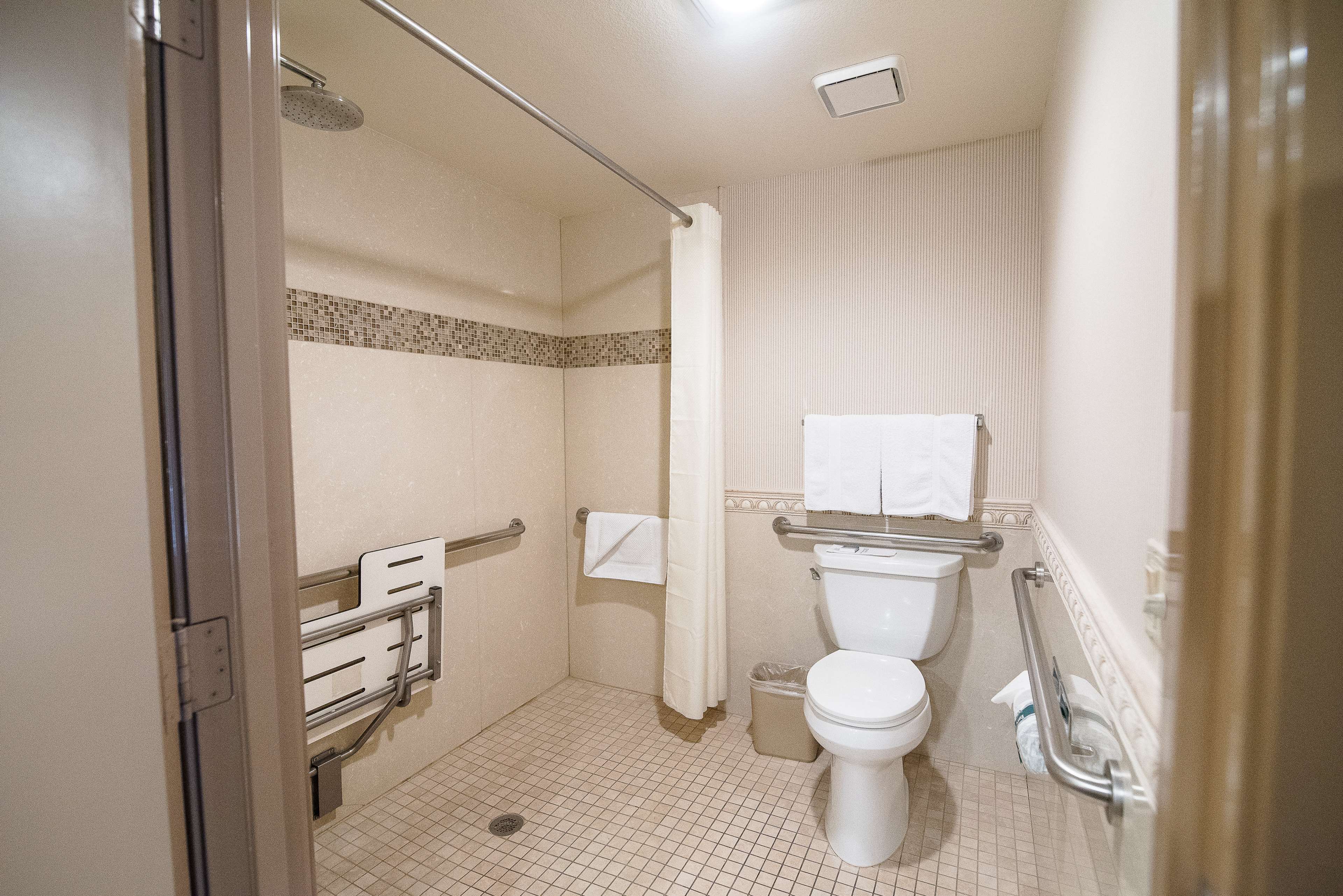 Best Western Plus Redondo Beach Inn Photo