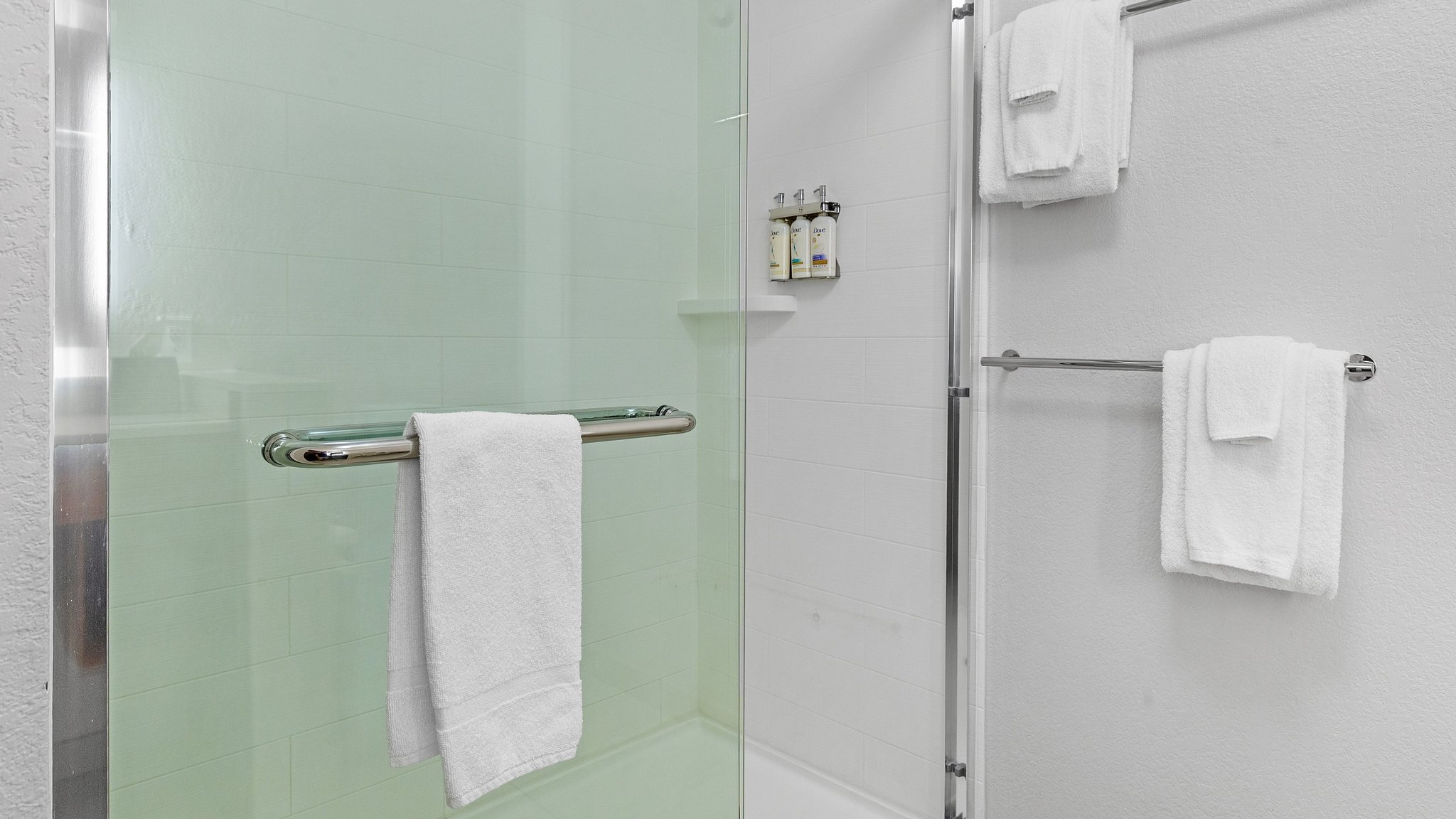 Holiday Inn Express & Suites Mobile - University Area by IHG Image