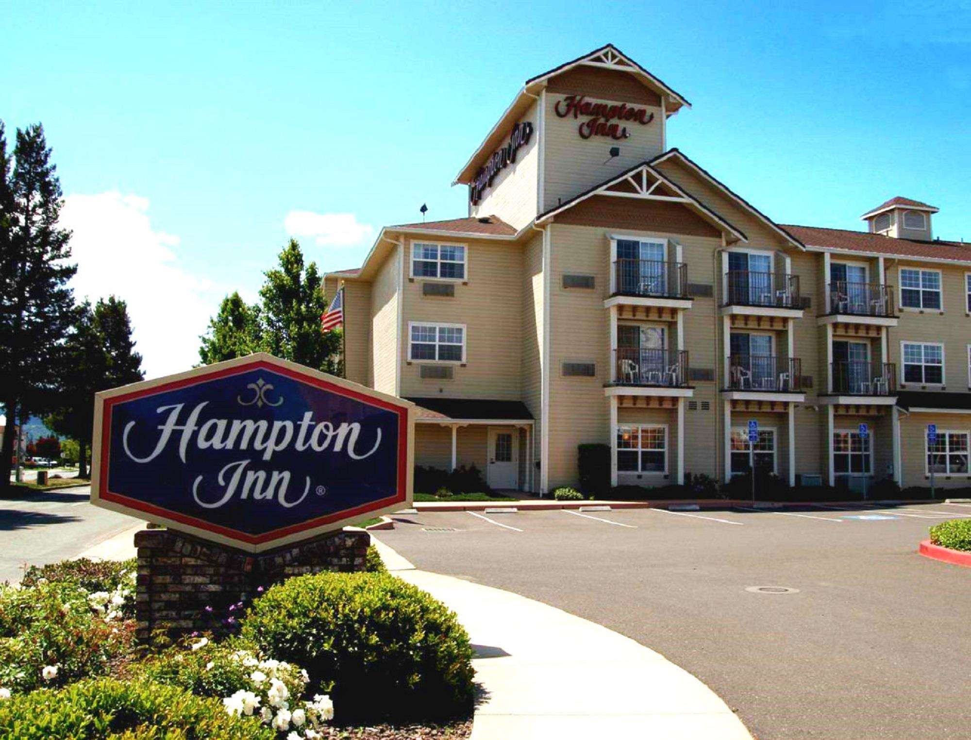 Hampton Inn Ukiah Photo