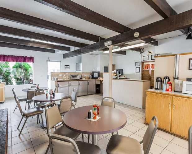 Images Rodeway Inn & Suites