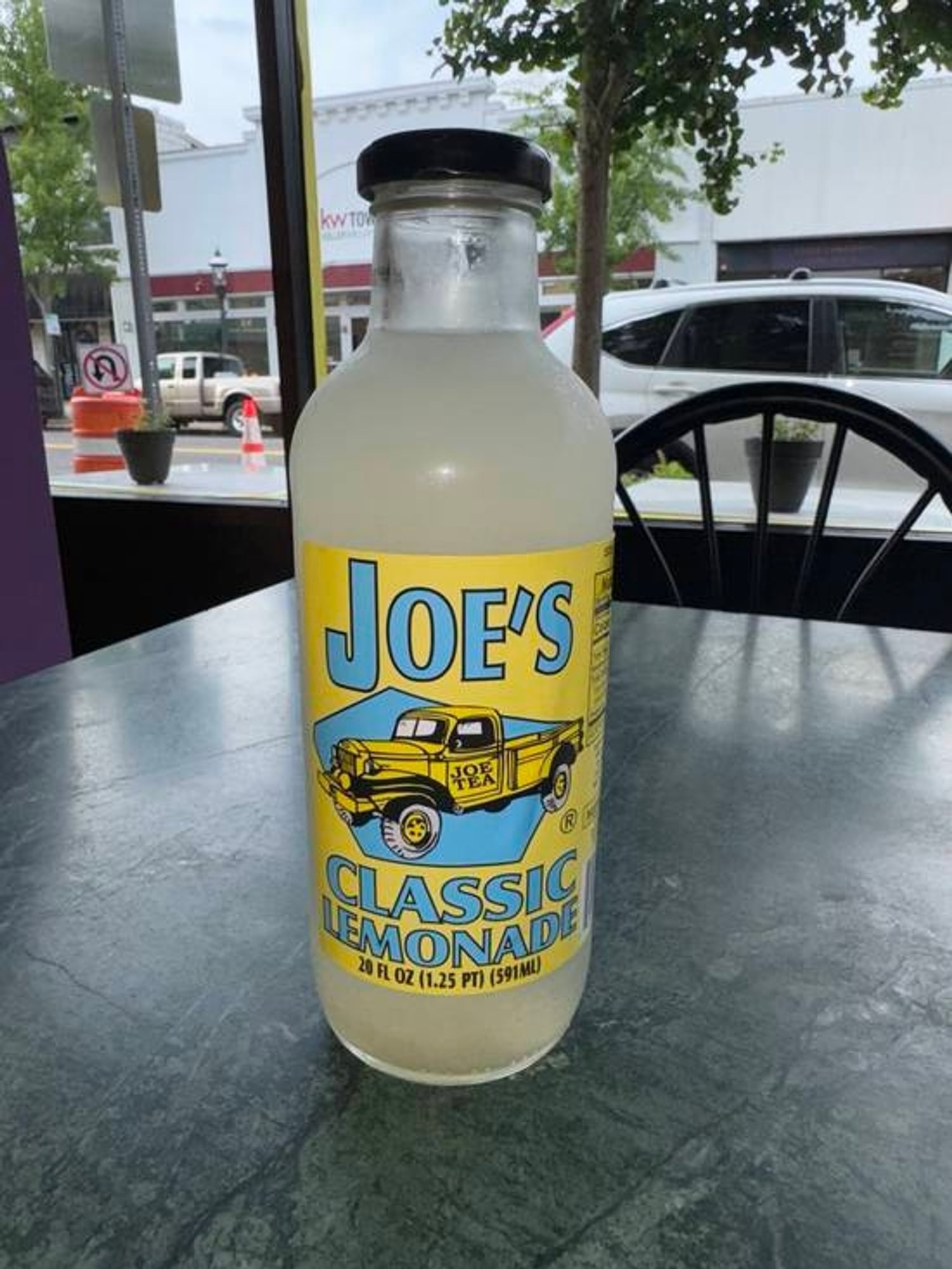 Joe’s Classic Lemonade