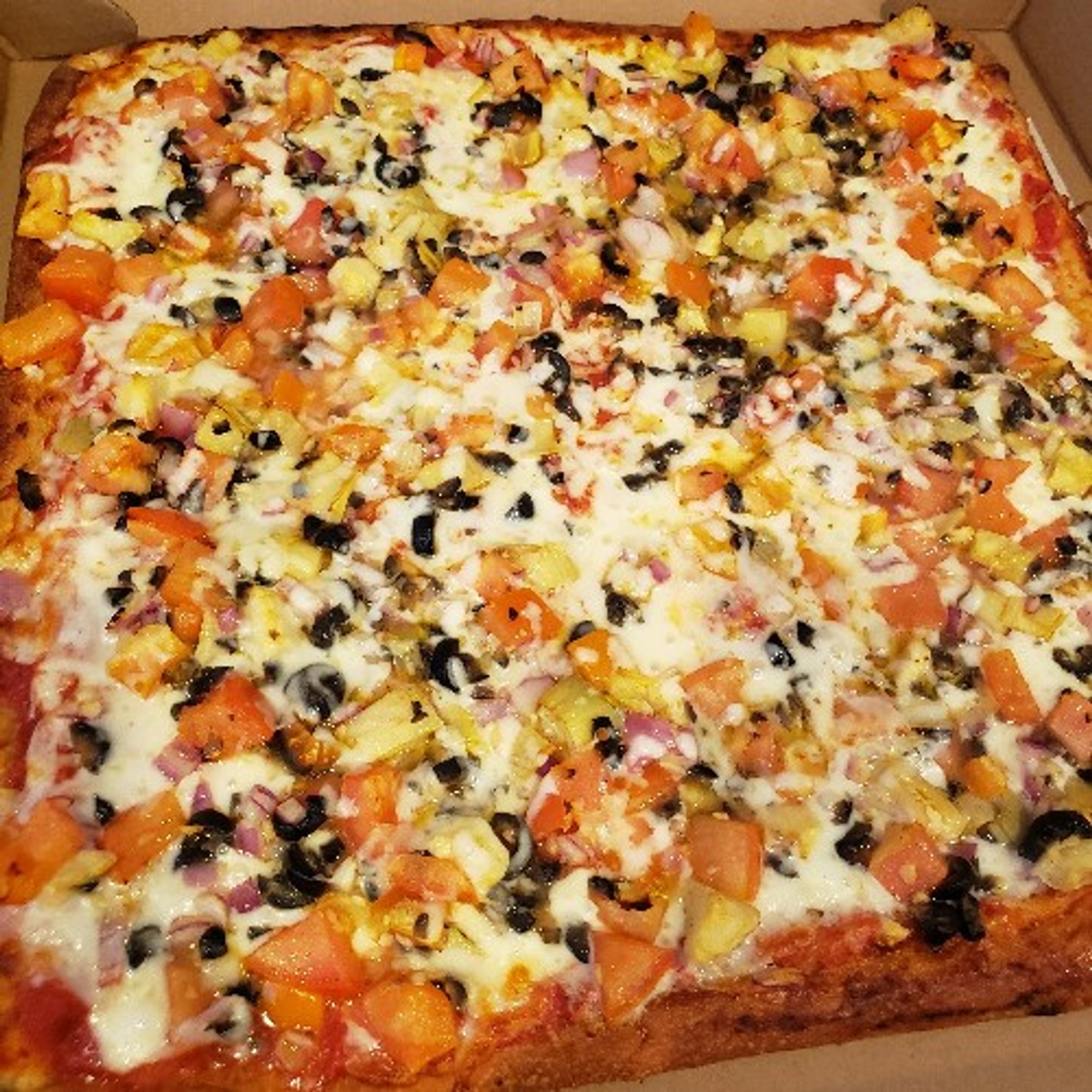 Bruschetta Pizza (Large 18" (12 Slices) )