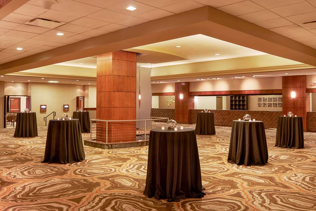 Hilton Denver City Center Image
