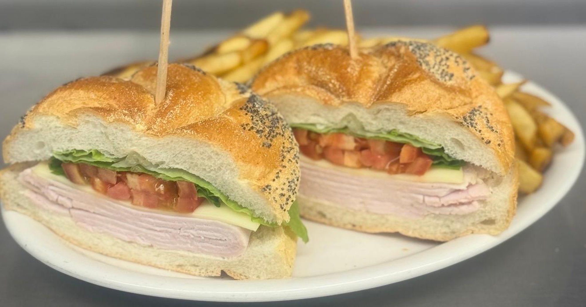 Roast Turkey Sandwich Deluxe