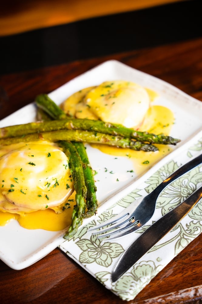 Eggs Benny