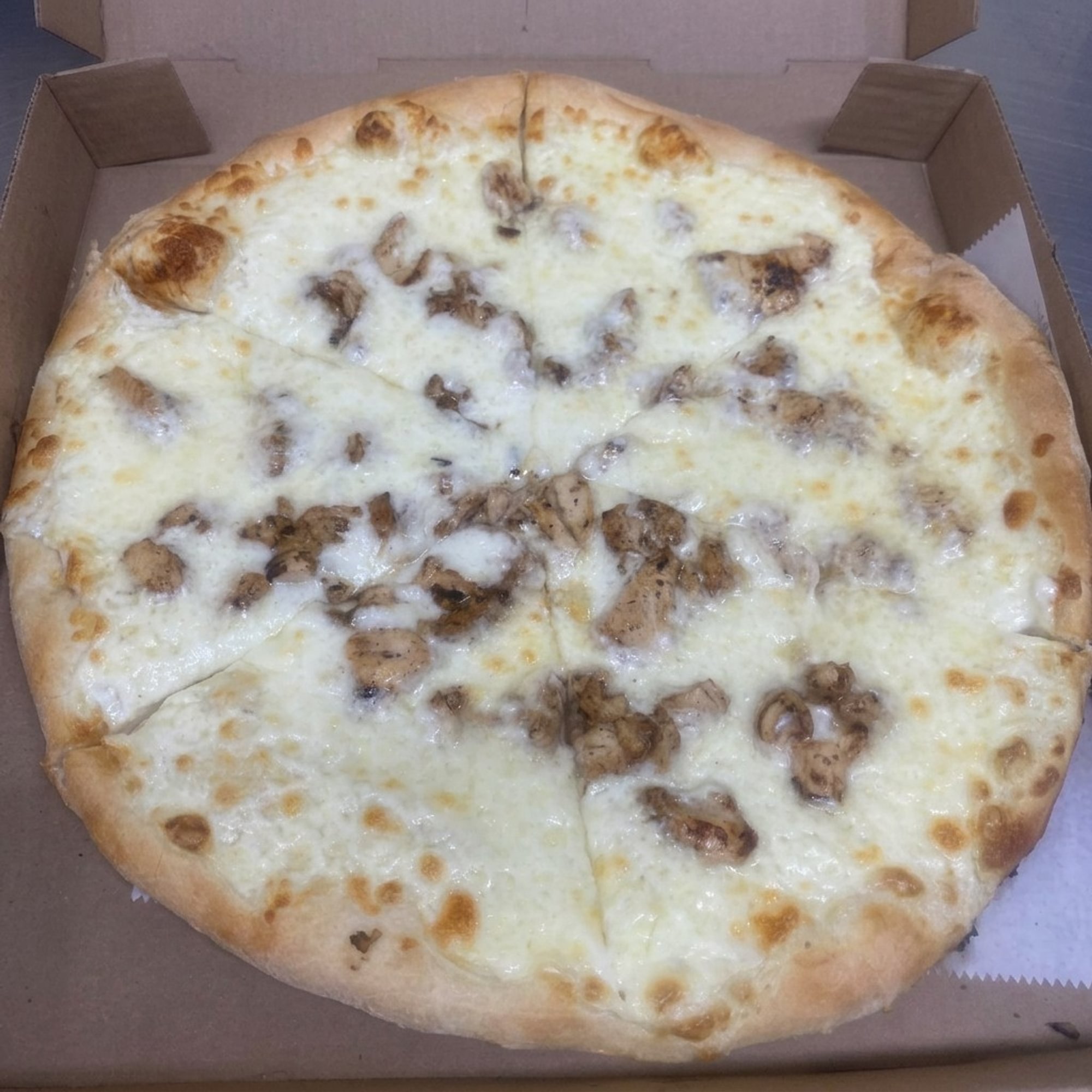 Large/ Grilled Chicken Alfredo Pizza