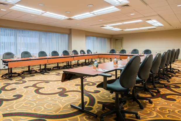 Images Hilton Indianapolis Hotel & Suites