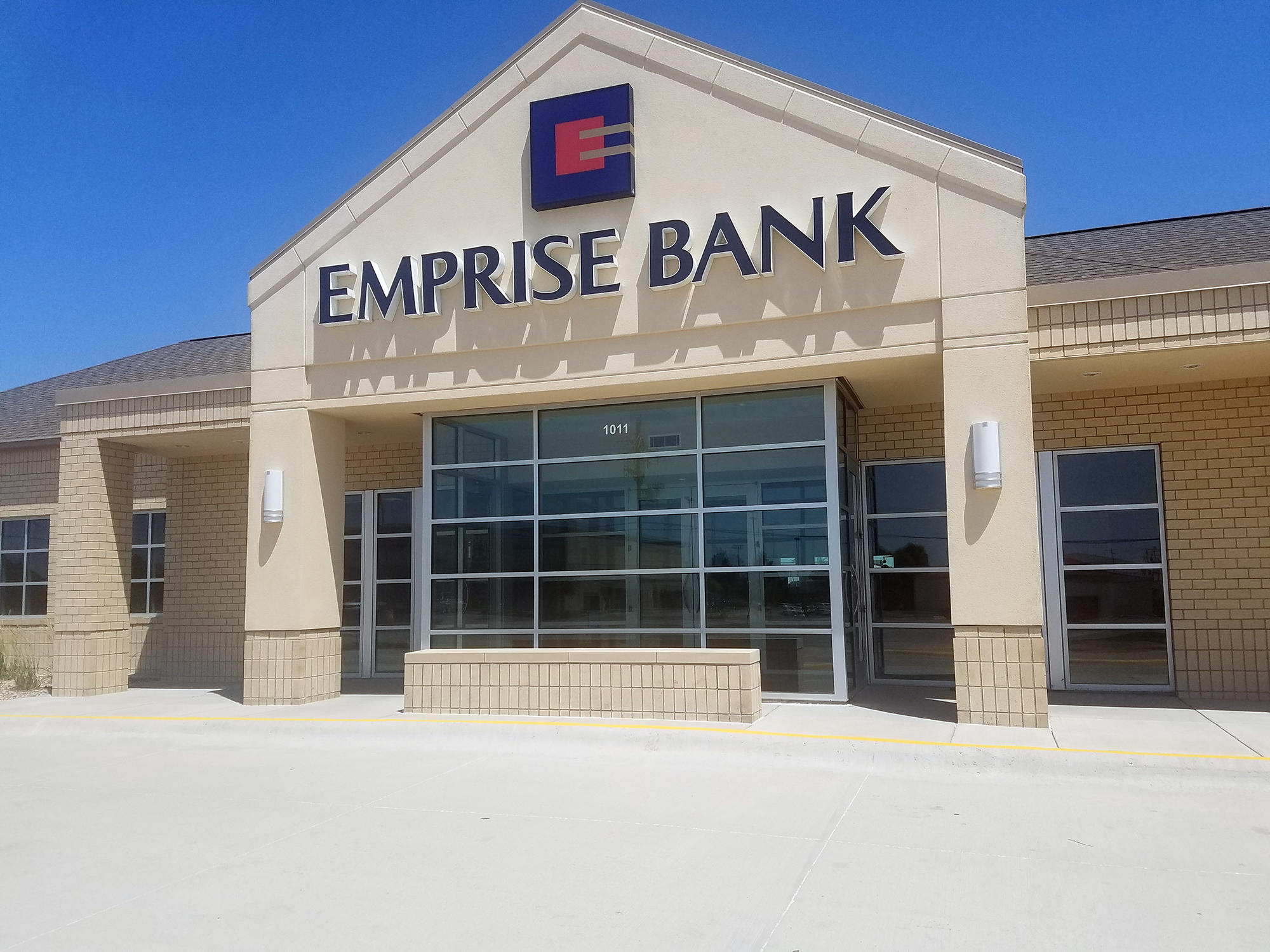 Emprise Bank Photo