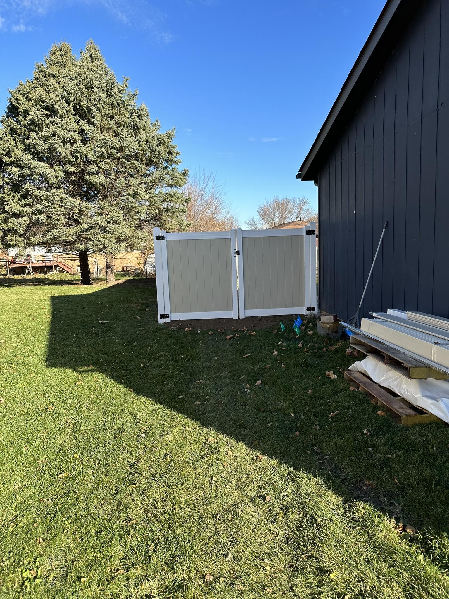 Top Rail Fence Naperville Image