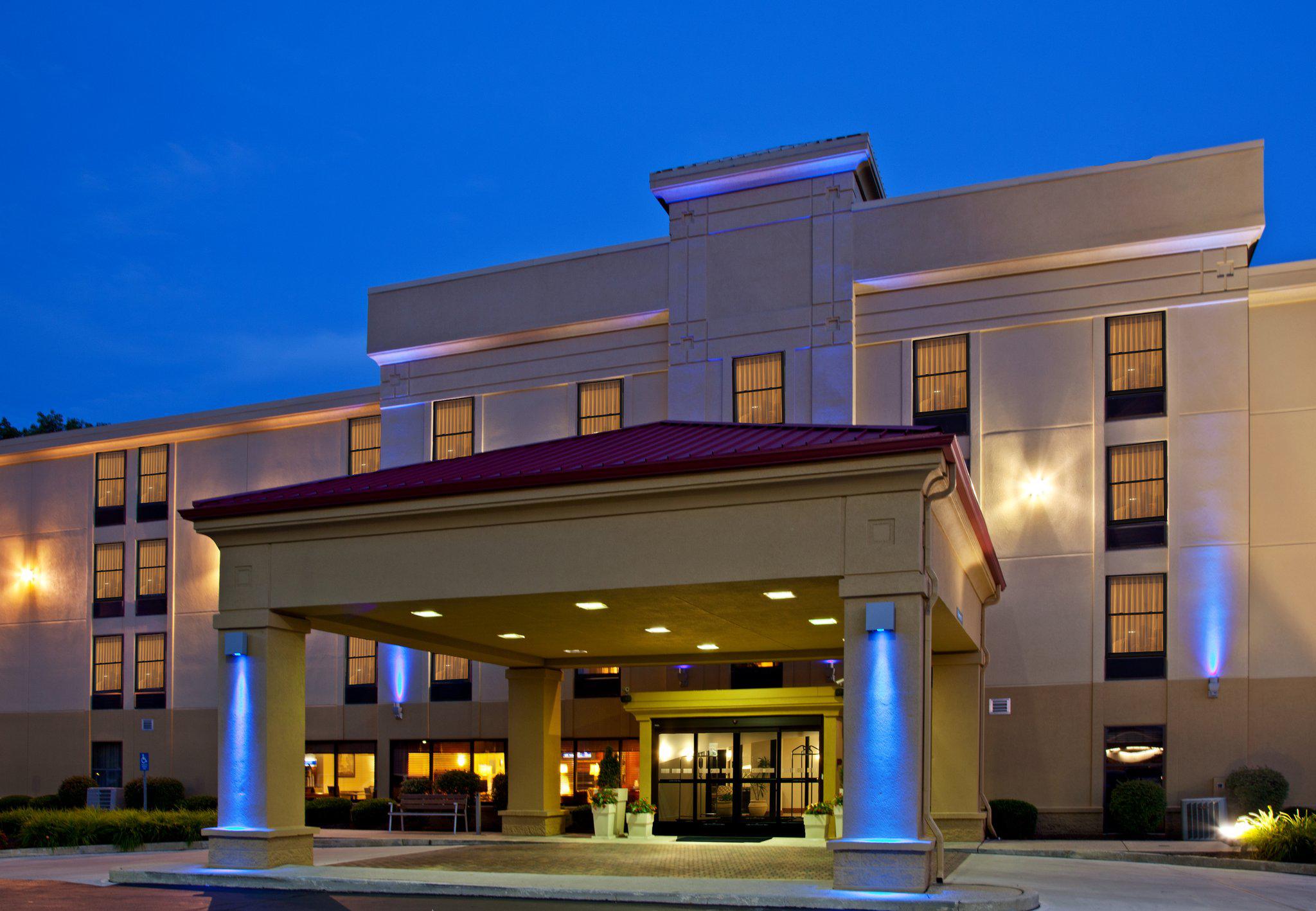 Holiday Inn Express Indianapolis South Photo