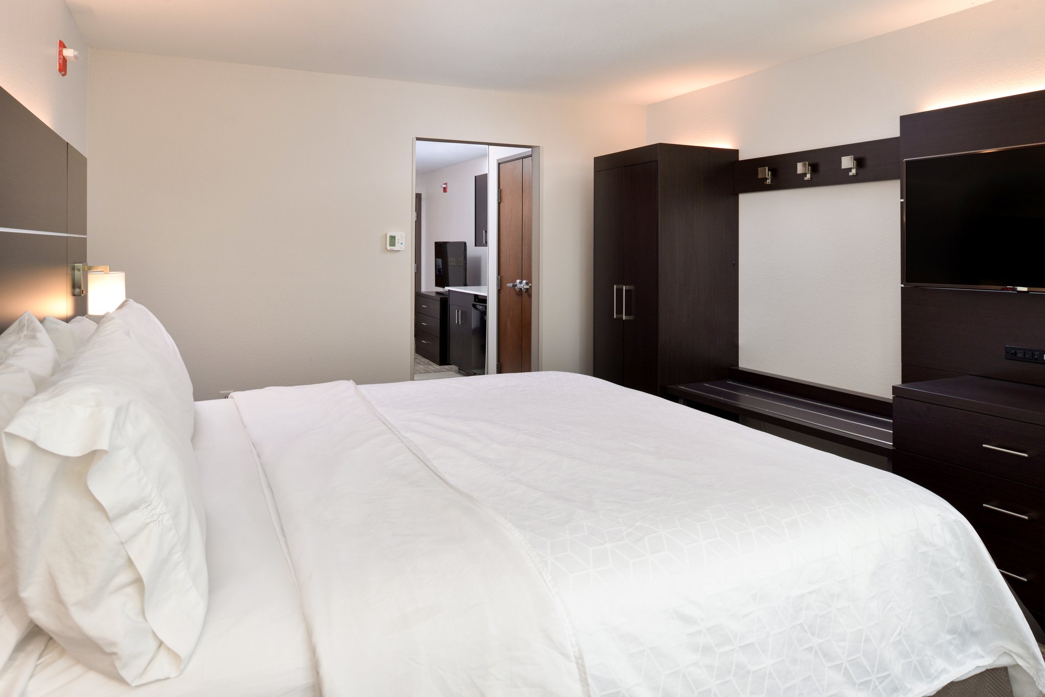 Holiday Inn Express & Suites Pueblo North by IHG Image