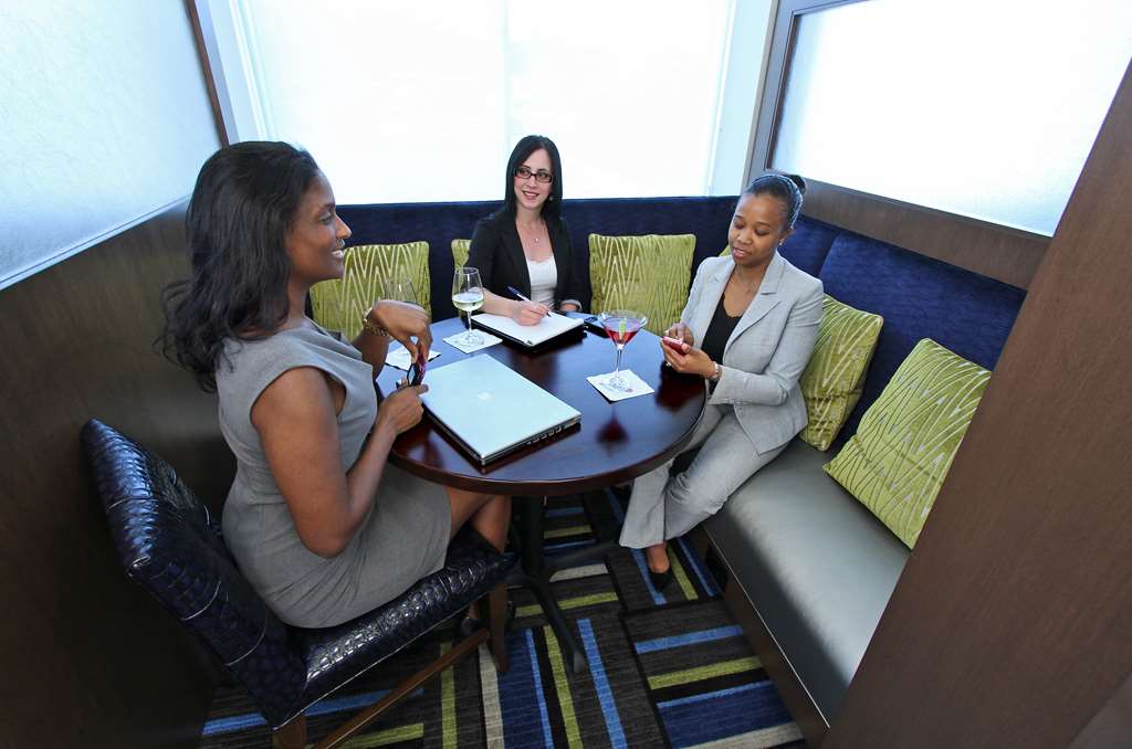 Hilton Garden Inn Westbury Image