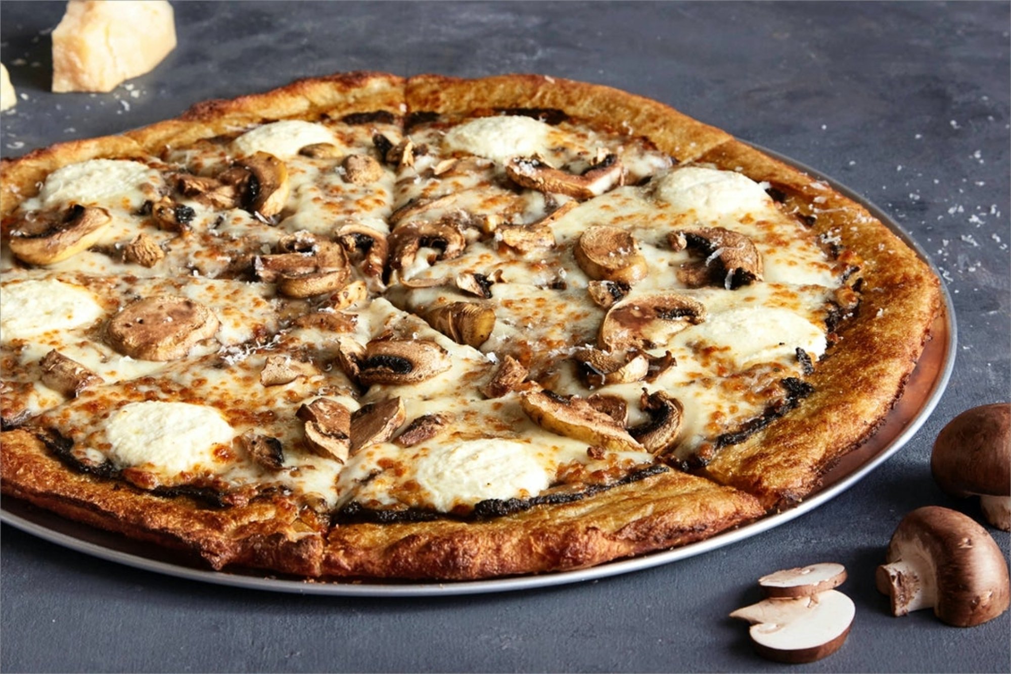 Truffled Mushroom Pizza (Large)