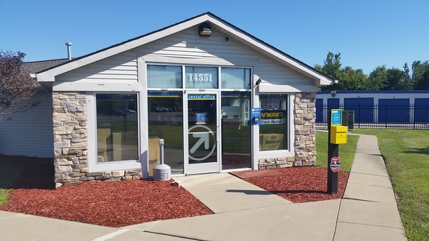 Images Compass Self Storage