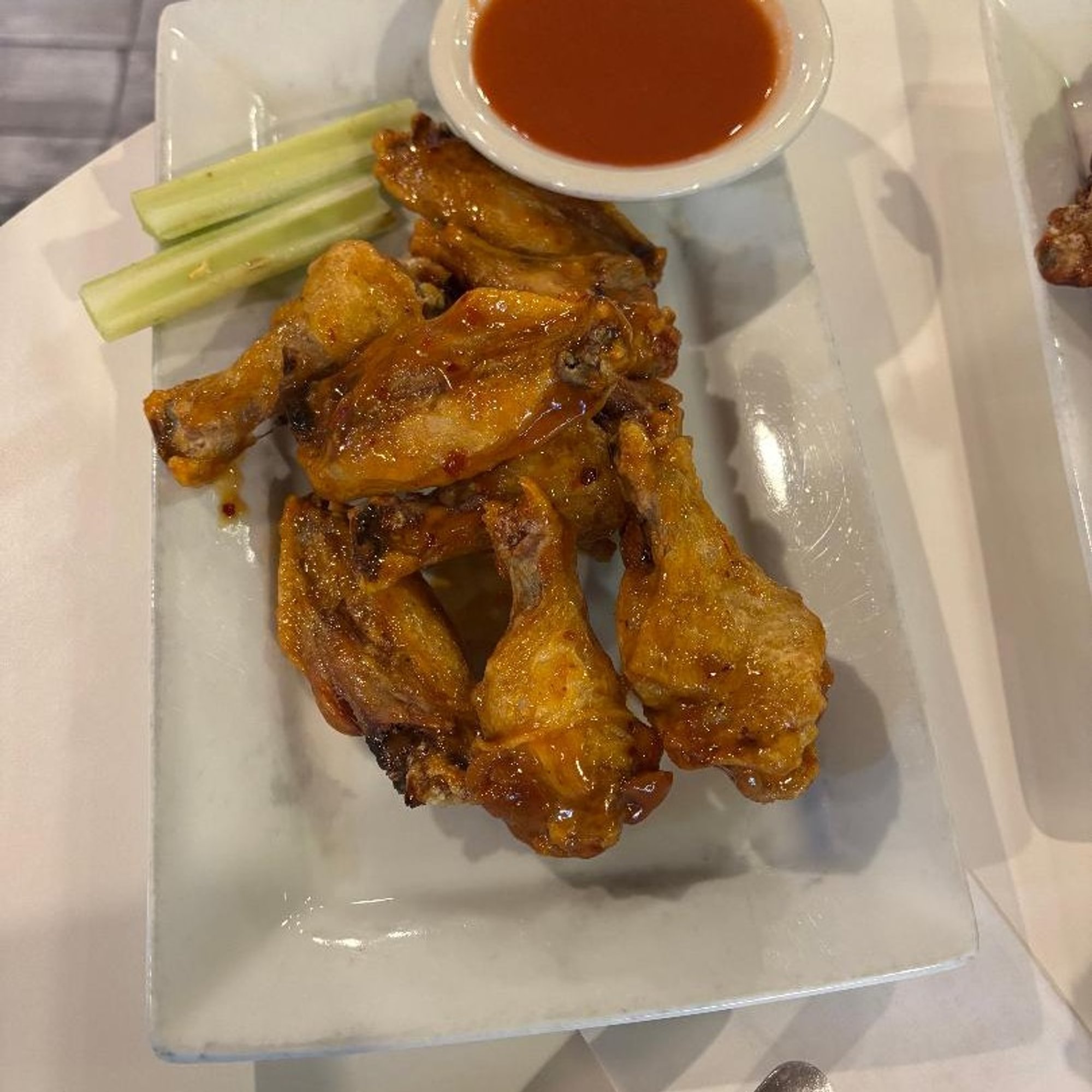 51 Eight Pieces Chicken Wings (8) Mango Habanero