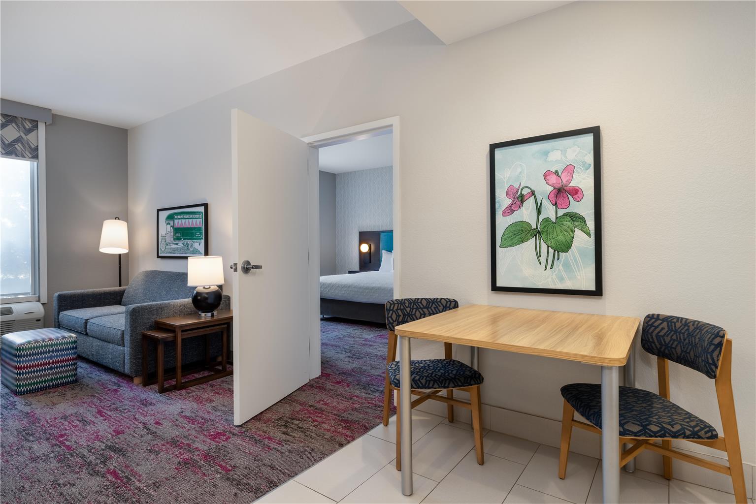 Home2 Suites by Hilton Milwaukee Brookfield Image