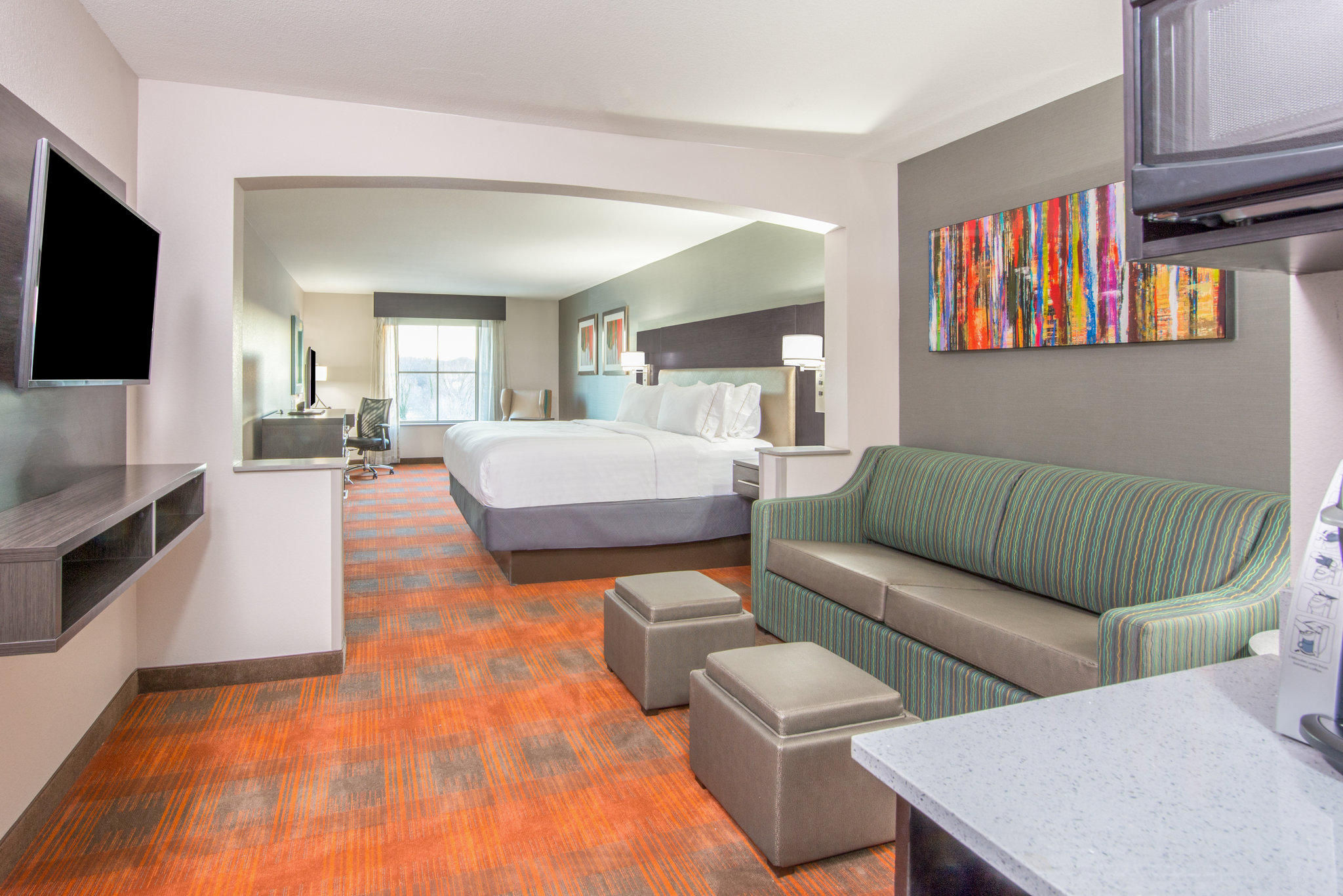 Holiday Inn Express & Suites Shawnee-Kansas City West Photo