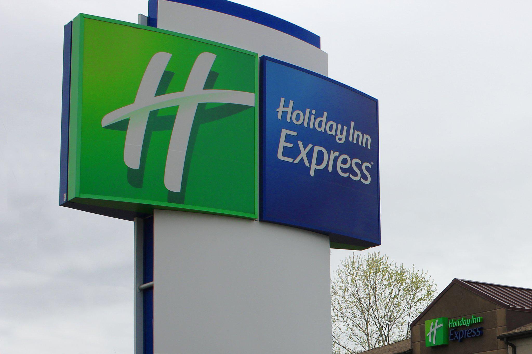 Holiday Inn Express Osage Beach - Lake of the Ozarks Photo