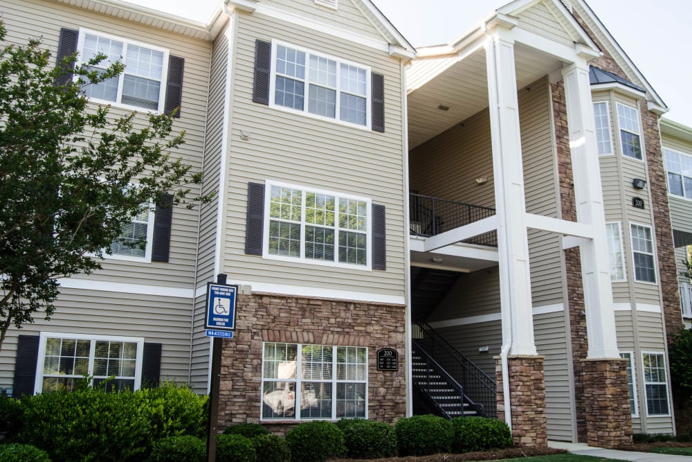 Lullwater at Saluda Pointe