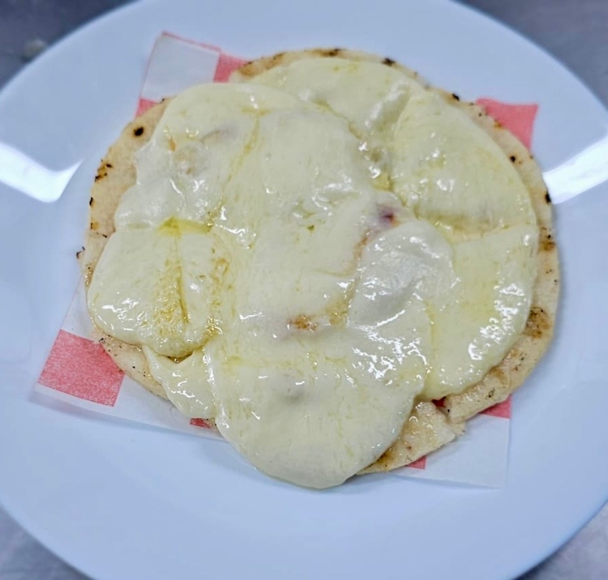 Arepa Con Queso