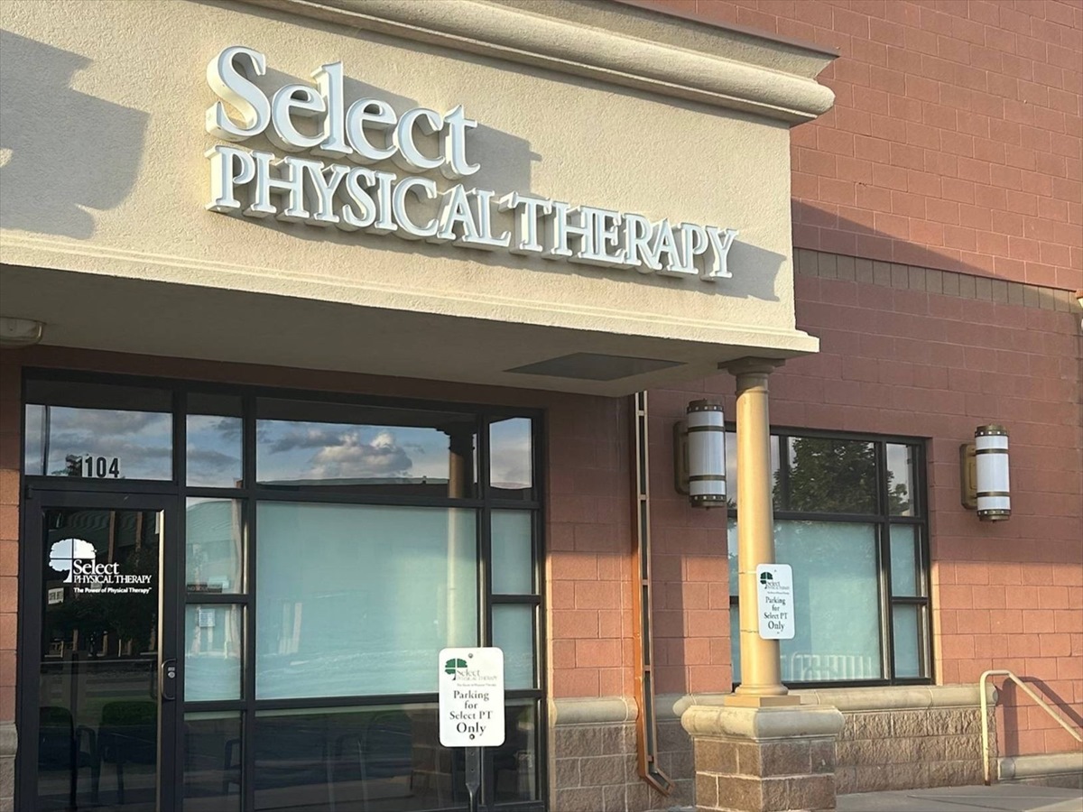 Select Physical Therapy - Parker