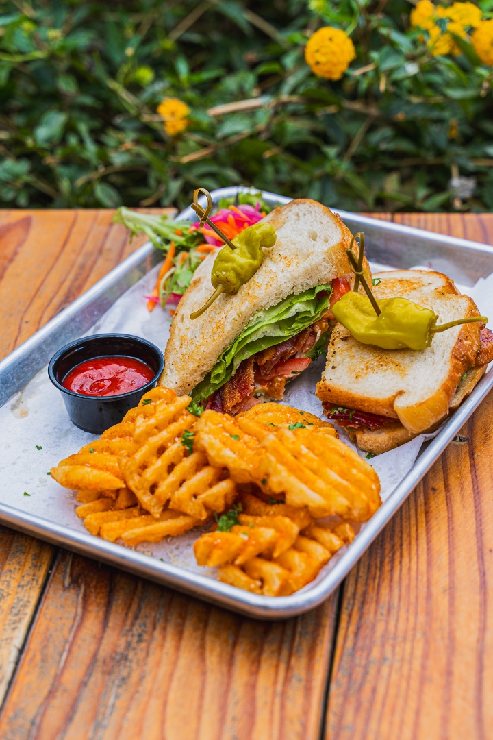 BLT AVOCADO SANDWICH