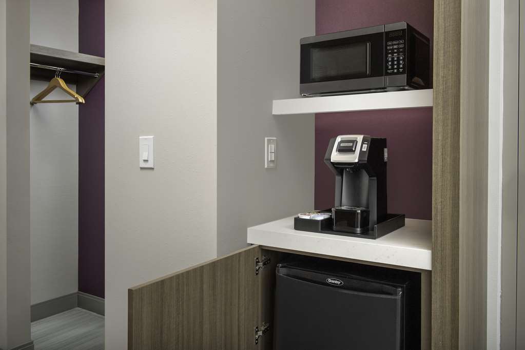 Hilton Garden Inn Pensacola Downtown Image