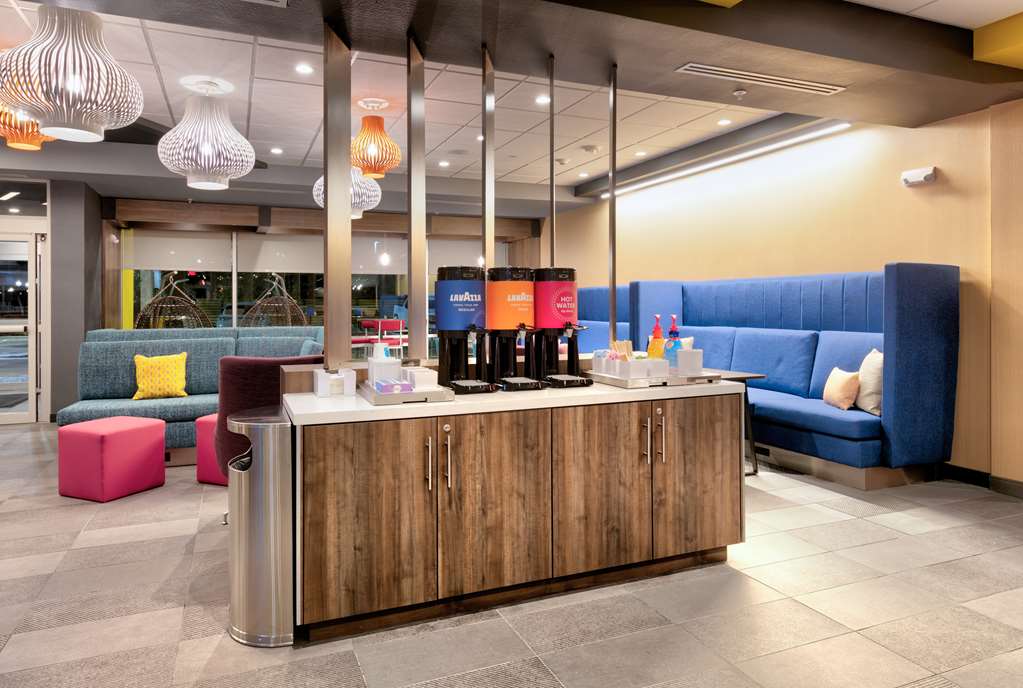 Tru by Hilton Austin NW Arboretum Image