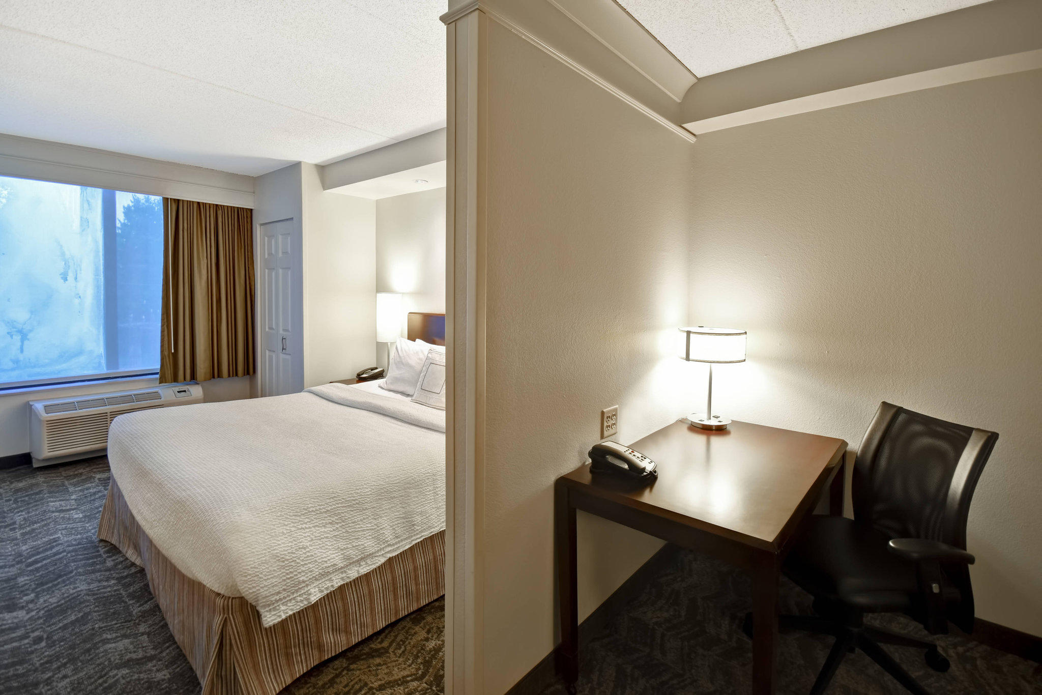 SpringHill Suites by Marriott Louisville Airport Photo