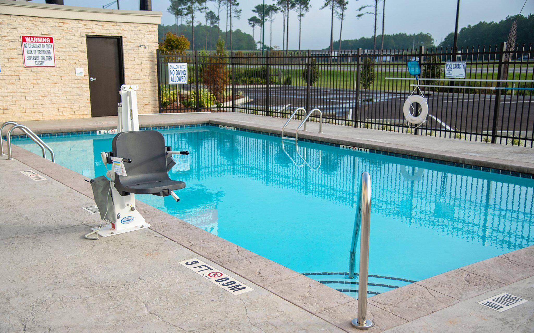 Holiday Inn & Suites Savannah Airport - Pooler Photo