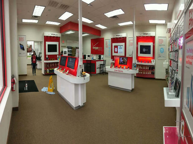 Images Verizon Authorized Retailer, TCC