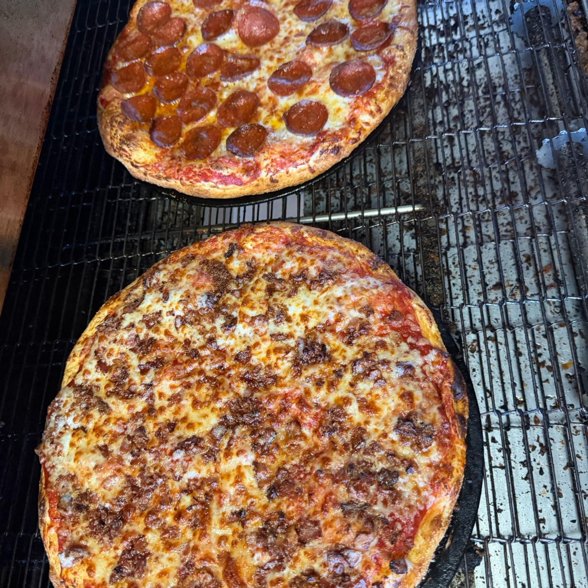 2 Large 1-Toppings Pizzas & 8 wings