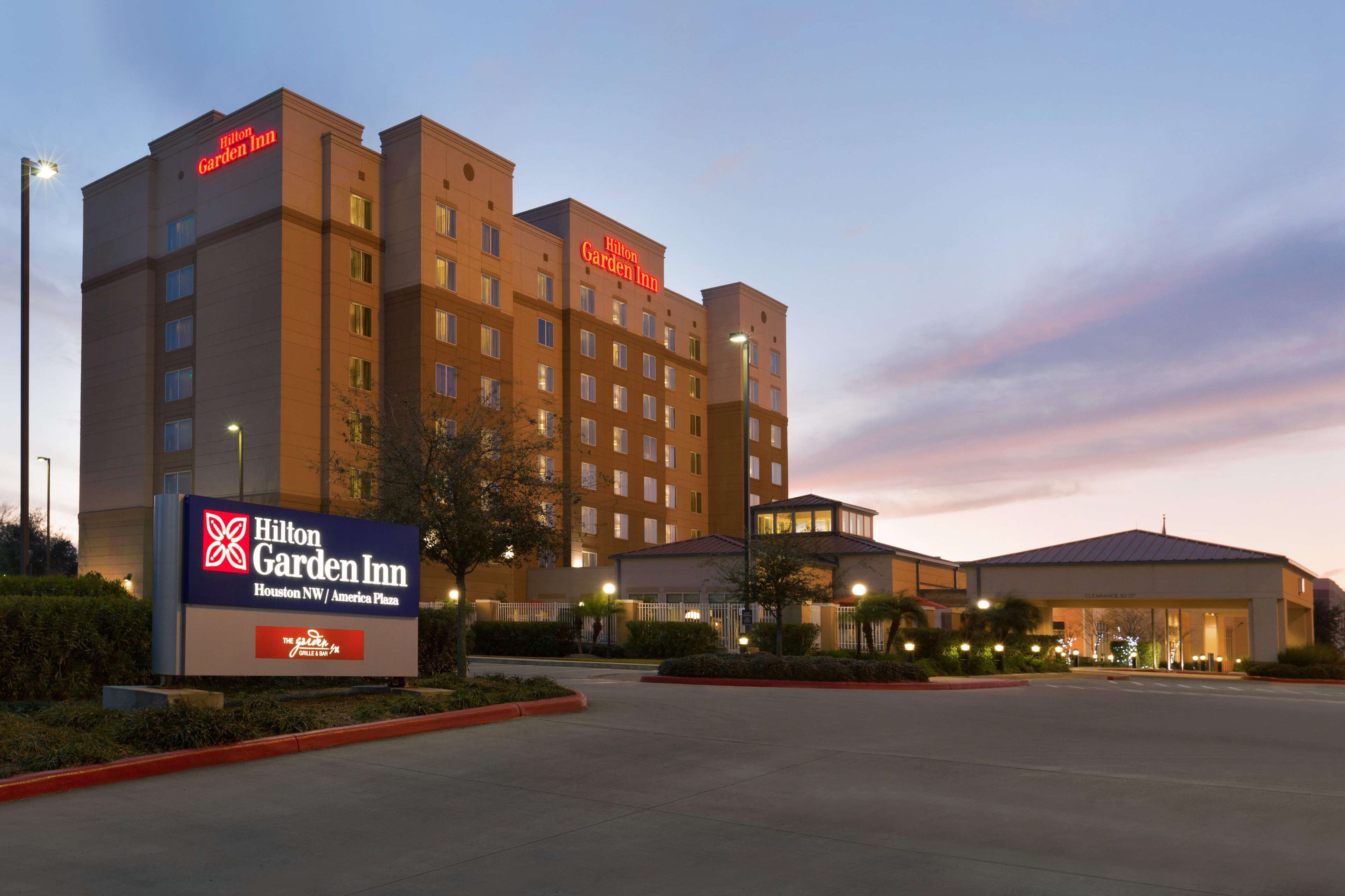 Hilton Garden Inn Houston NW America Plaza Photo