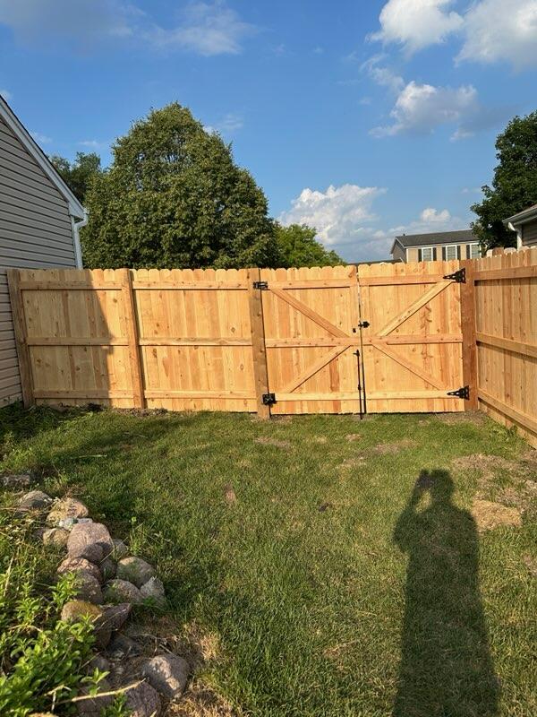 Top Rail Fence Naperville Image