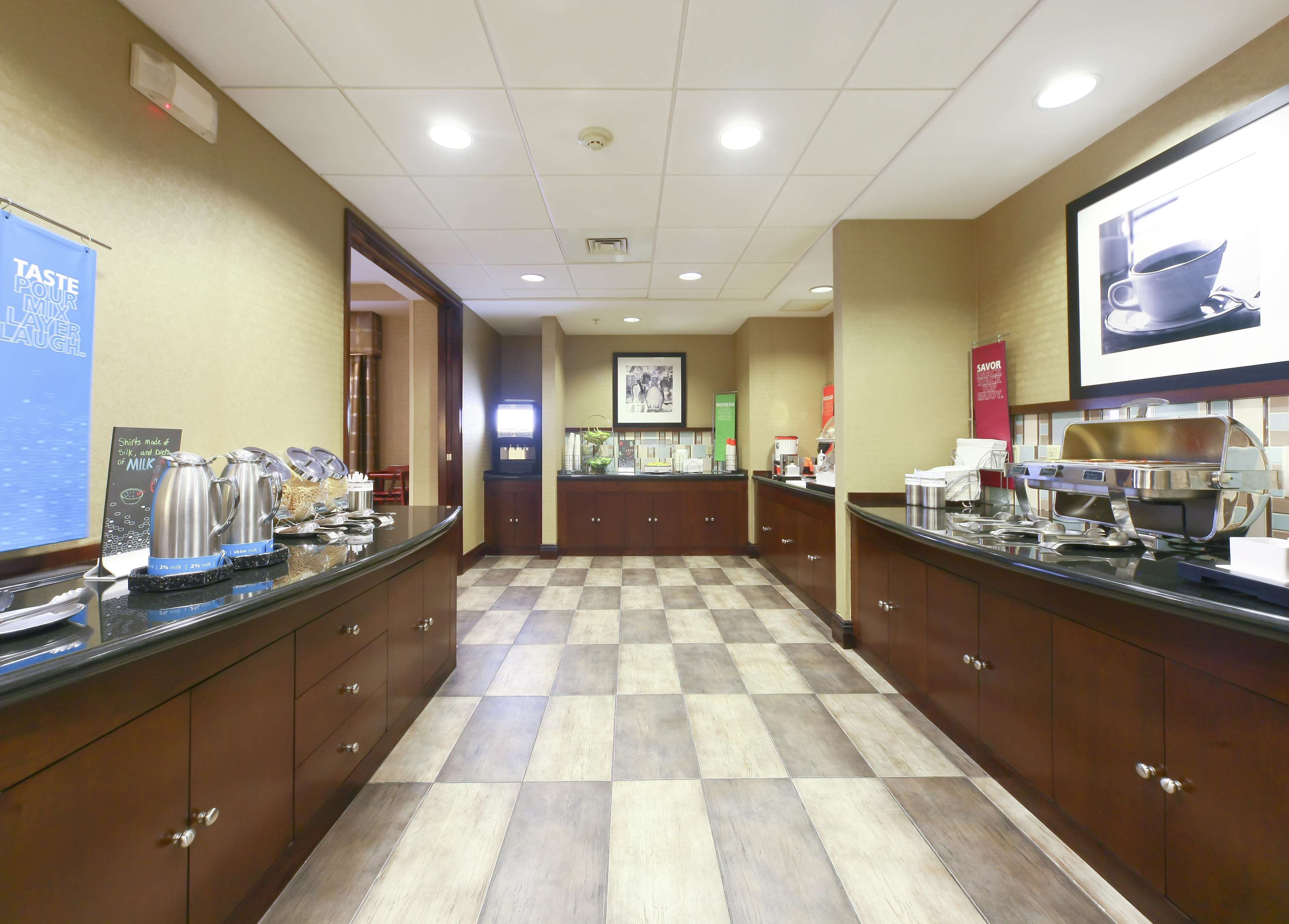 Hampton Inn North Brunswick/New Brunswick Photo