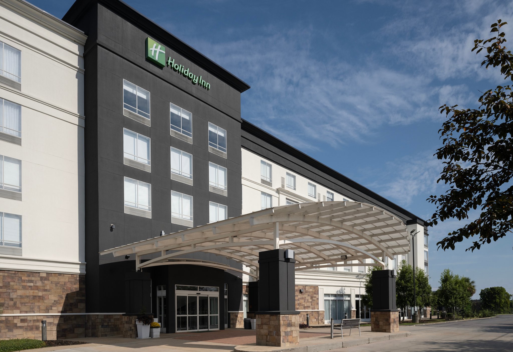 Holiday Inn Meridian E - I 20/I 59 by IHG Image