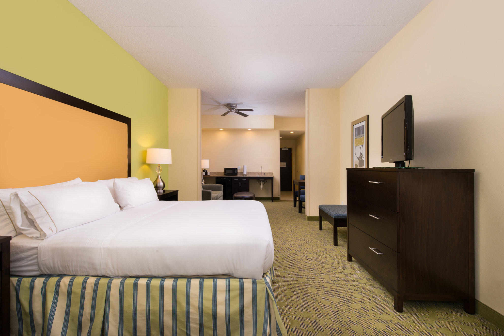 Holiday Inn Express & Suites Dickson City - Scranton Photo