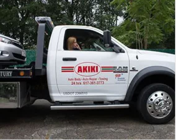 Akiki Towing Photo