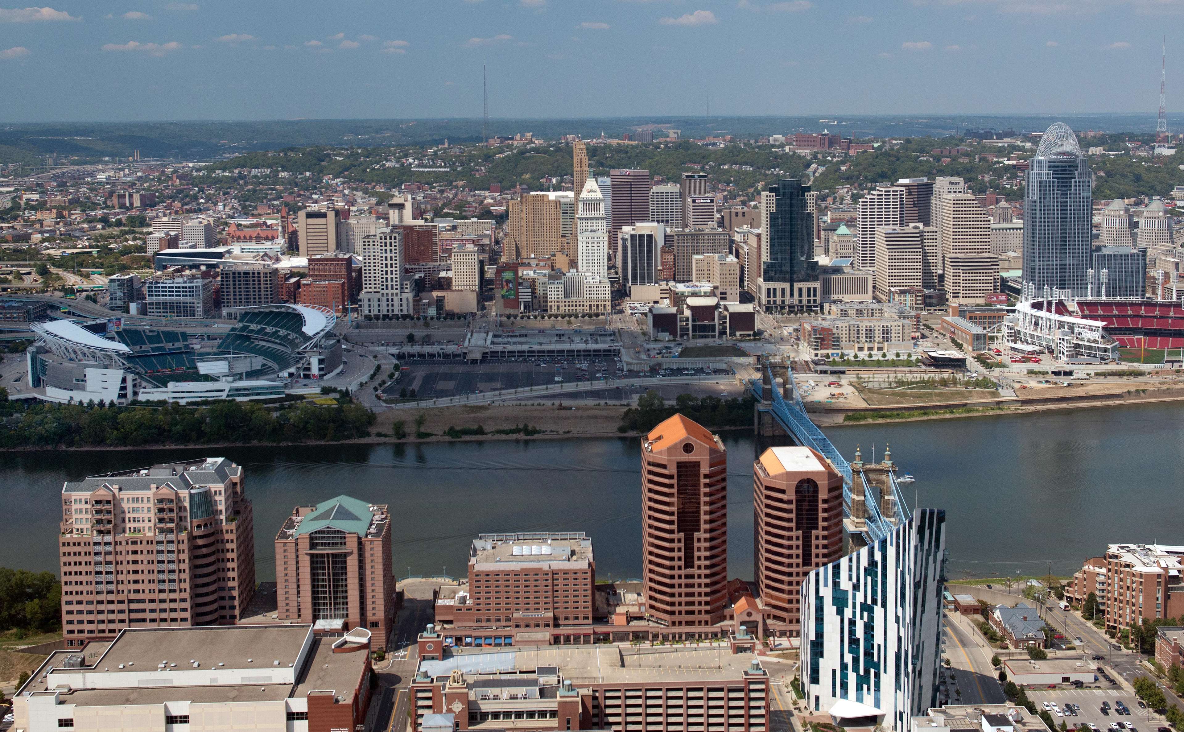 Embassy Suites by Hilton Cincinnati RiverCenter Photo