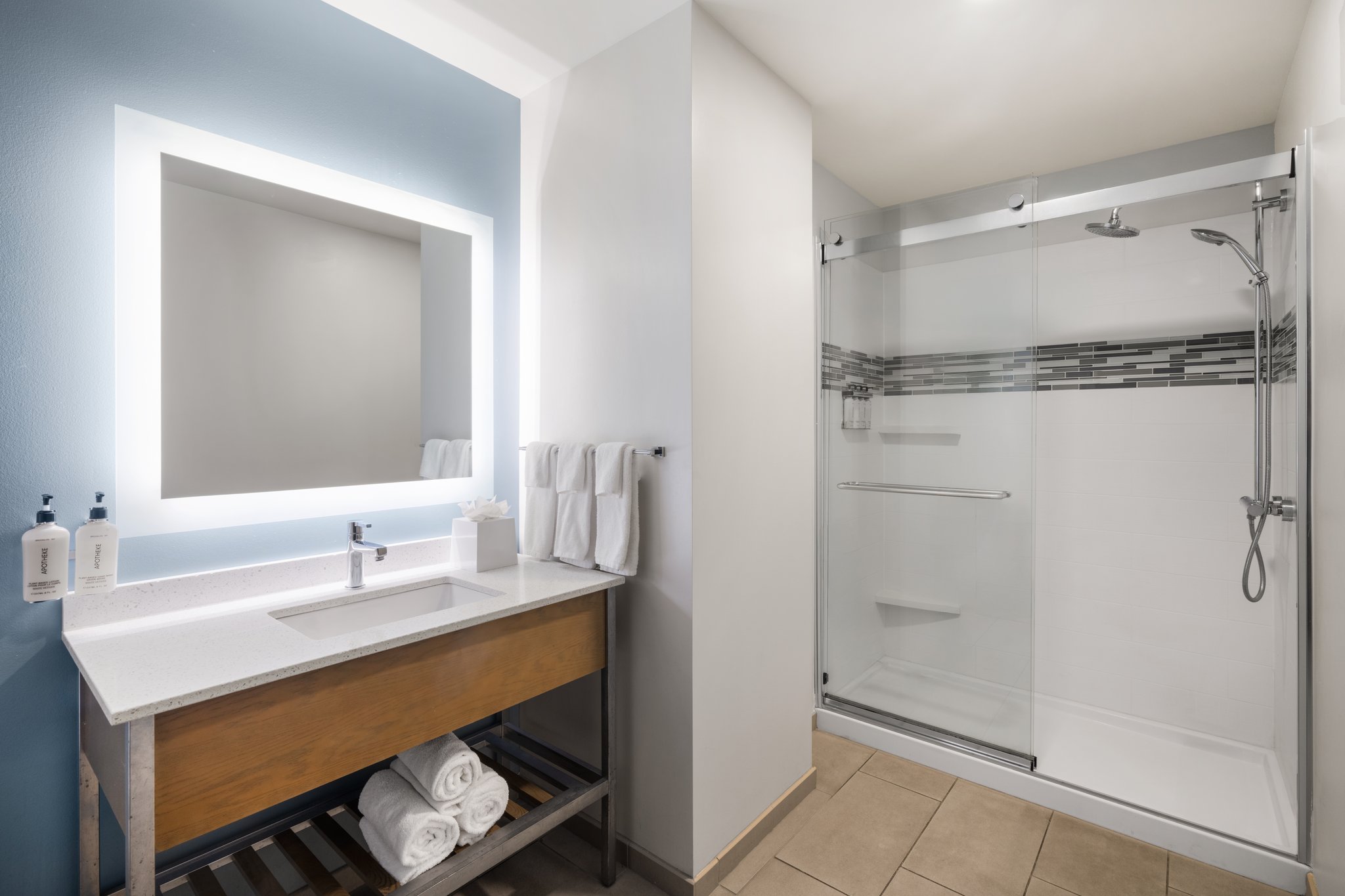 EVEN Hotel Pittsburgh Downtown by IHG Image