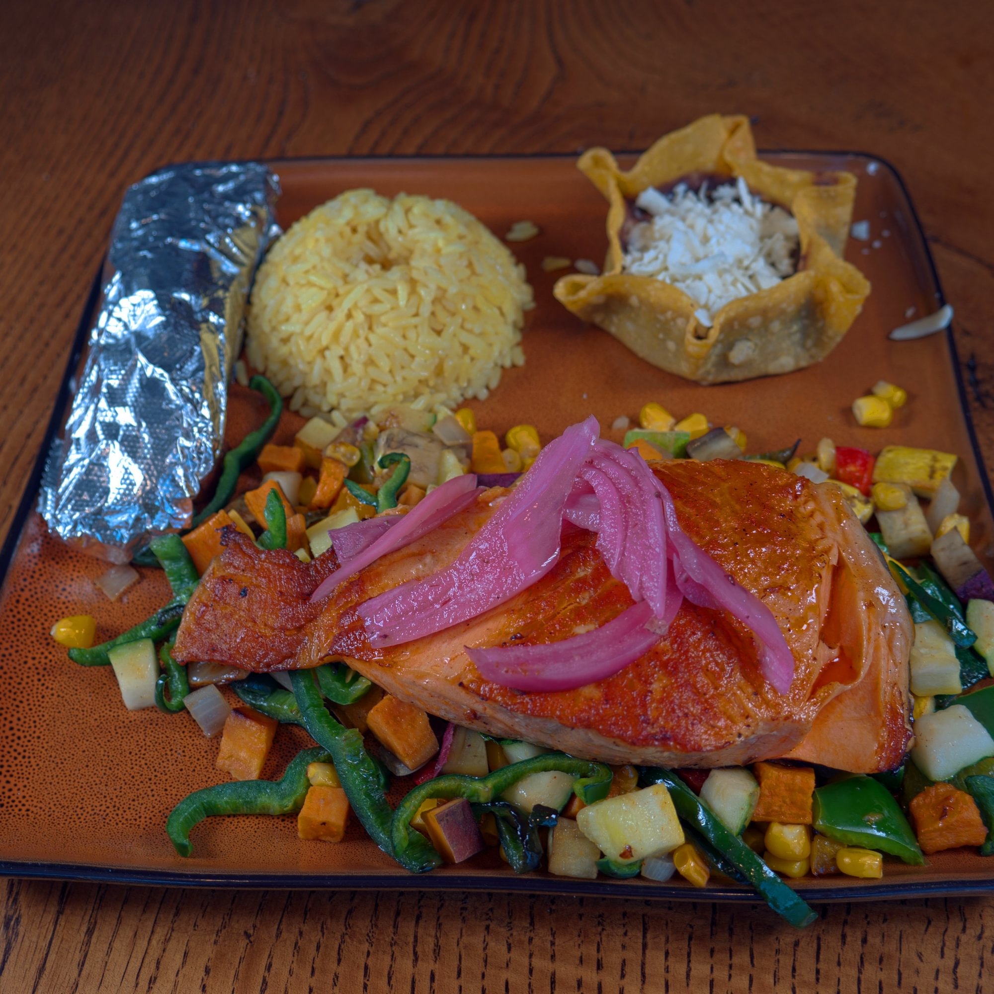 Salmon Platter (Salmón a la Plancha)