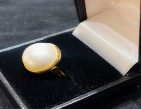 Mabé Cultured Pearl Ring